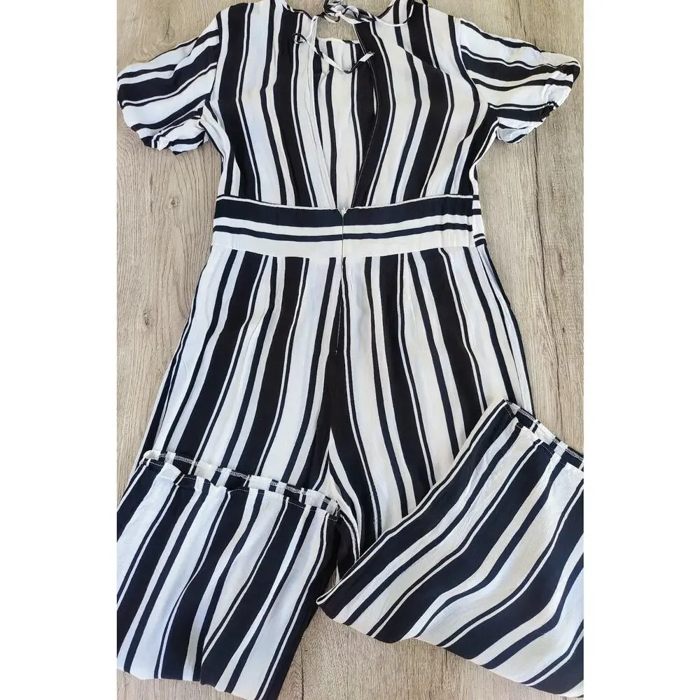 Striped Jumpsuit Womens Medium Black White Puff Sleeve‎ Wide Leg Summer Casual